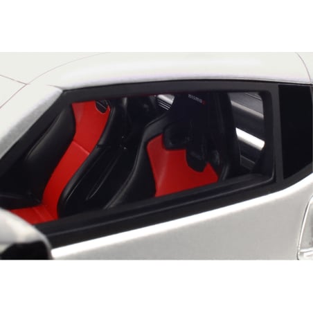 1:18 Nissan Fairlady Z Nismo Z34 (GT Spirit)