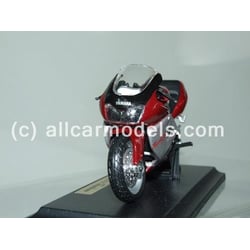 1:18 Yamaha 1000 Thunderace...