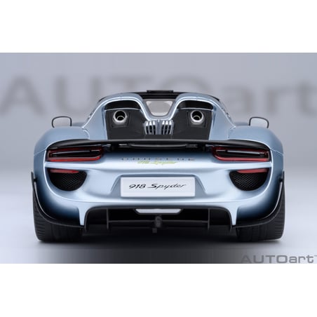 Autoart 1/18 Porsche 918 Spyder Weissach Package 2013