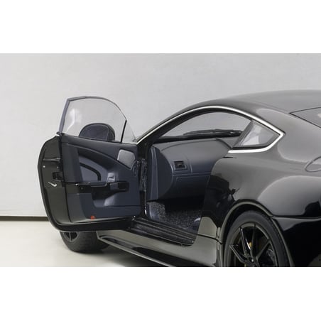 Autoart 1/18 Aston Martin V12 Vantage S 2015