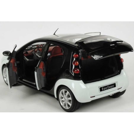 Kyosho 1/18 Smart ForFour
