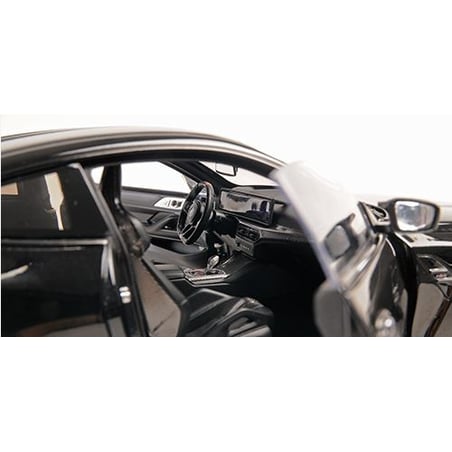 Minichamps 1/18 BMW M4 (G82) Series 2024