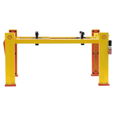 Greenlight Collectibles 1/18 Adjustable Four Post Lift  Shell Oil No.2