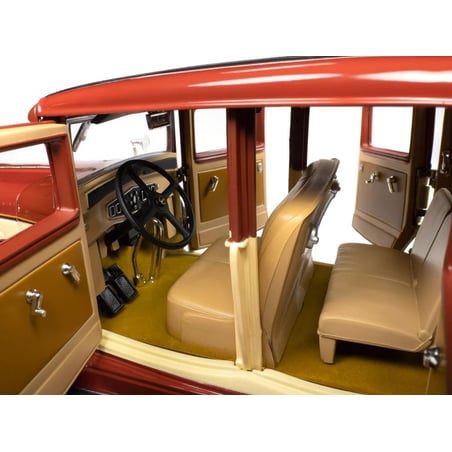 Autoworld 1/18 Peerless Master 8 Sedan 1931