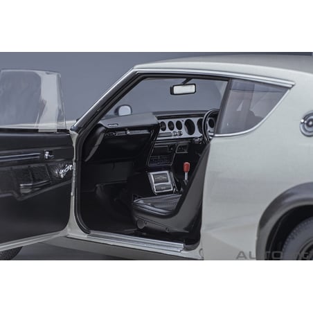 Autoart 1/18 Nissan Skyline 2000 GT-R (KPGC110)