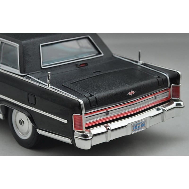 その他 Yat Ming Scale 1:24 - 1972 Lincoln Continental Reagan Car Yat Ming Lincoln Continental 1972 – (1/24) Scale Model – Timeless Cars