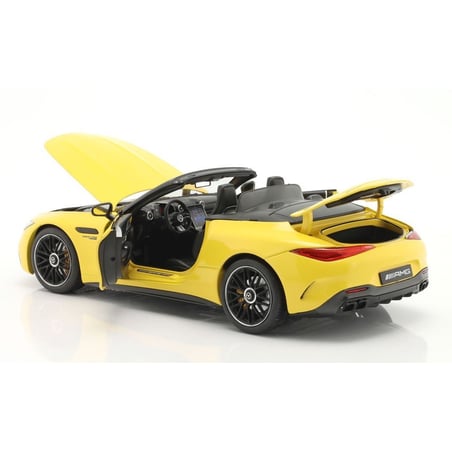 I scale 1/18 Mercedes Benz SL 63 AMG (R232) 4Matic+ Cabriolet 2022