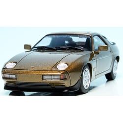 MAXICHAMPS 1/43 Porsche 928...