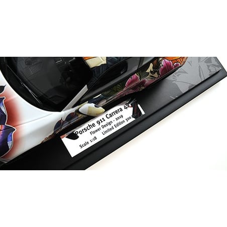 Minichamps 1/18 Porsche 911Carrera 4S Flower Design 2019