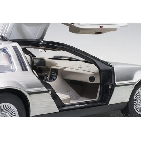 Autoart 1/18 Delorean DMC 12