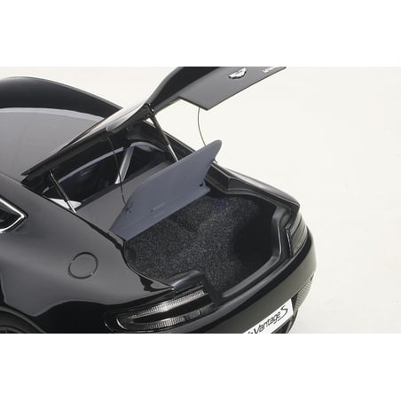 Autoart 1/18 Aston Martin V12 Vantage S 2015