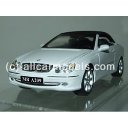1:18 Mercedes-Benz CLK...
