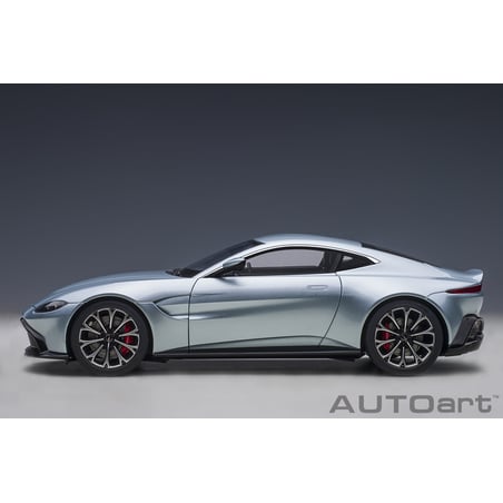 1/18 Aston Martin Vantage 2019