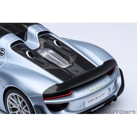 Autoart 1/18 Porsche 918 Spyder Weissach Package 2013