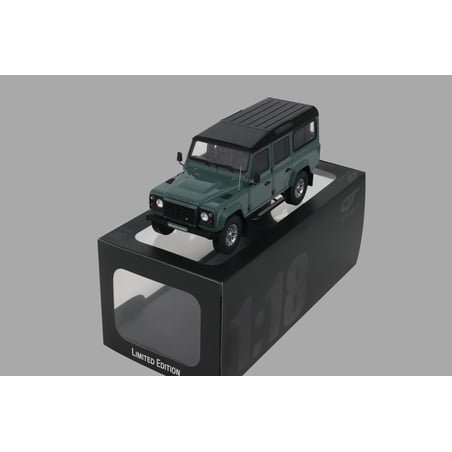 GT Spirit 1/18 Land Rover Defender 3 Station Wagon 2016
