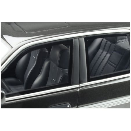 Otto Mobile 1/18  BMW Hartge H5 V12 (E34) Sedan 1989