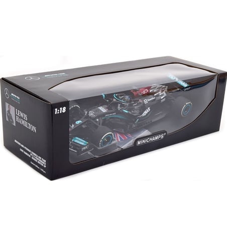 Minichamps 1/18 Mercedes AMG Petronas F1 W12 Winner British GP 2021 No. 44 Lewis Hamilton (with Flag & Driver Figure)