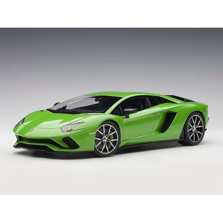 1:18 Lamborghini Aventador S (AUTOart)