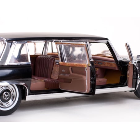 1/18 Mercedes Benz 600 Pullman 1966