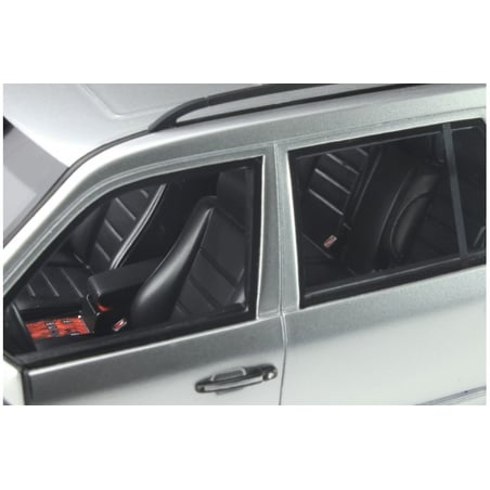 1/18 Mercedes-Benz S124 E36 AMG 1995