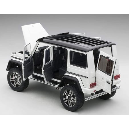 1:18 Mercedes Benz G500 4×4²  (AUTOart)