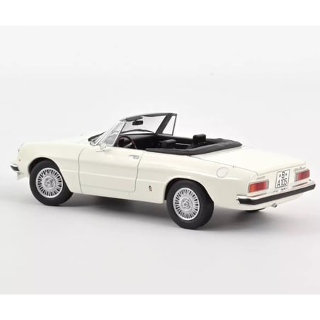 Norev 1/18 Alfa Romeo 2000 Spider 1978