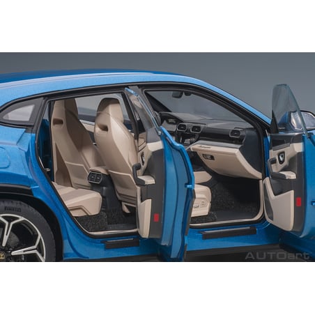 Autoart 1/18 Lamborghini Urus