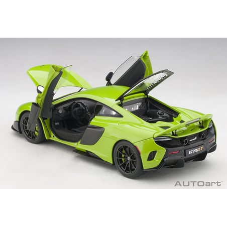 Autoart 1/18 McLaren 675 LT