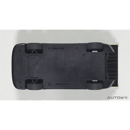 Autoart 1/18 Mercedes AMG GT3 Presentation Car