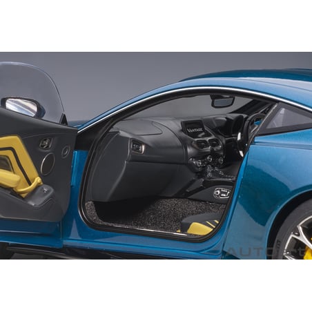 Autoart 1/18 Aston Martin Vantage 2019