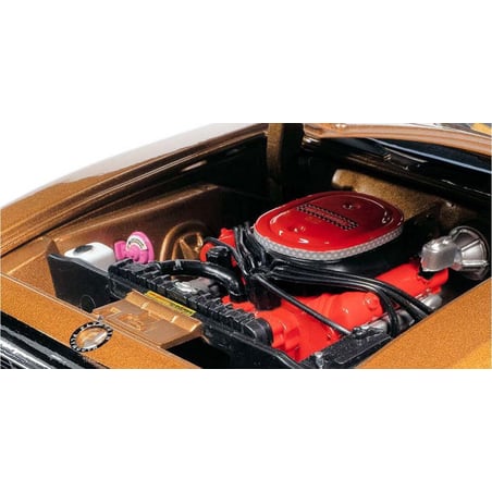 Autoworld 1/18 Plymouth Roadrunner HT 1971