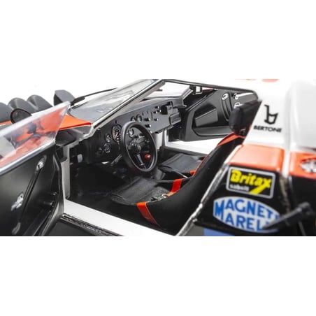 Kyosho 1/18 Lancia Stratos HF No.1 Winner Rallye Hunsrueck 1978, Night Version Walter Röhrl / Christian Geistdörfer