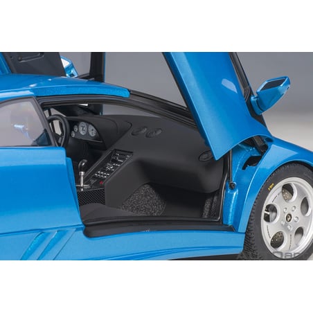 Autoart 1/18 Lamborghini Diablo SE 30th Anniversary Edition