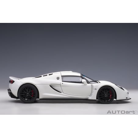 Autoart 1/18 Hennessey Venom GT Spyder “World Fastest Edition”