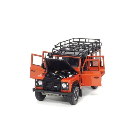 Almost Real 1/18 Land Rover Defender 110 Adventure Edition 2015