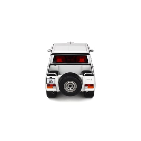 1:18 Lamborghini LM002 (GT Spirit)