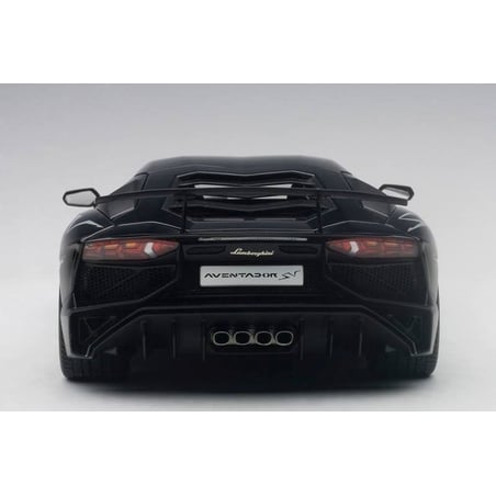 AUTOart 1/18 Lamborghini Aventador LP 750-4 SV