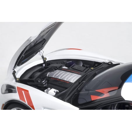 Autoart 1/18 Chevrolet Corvette C7 Grand Sport