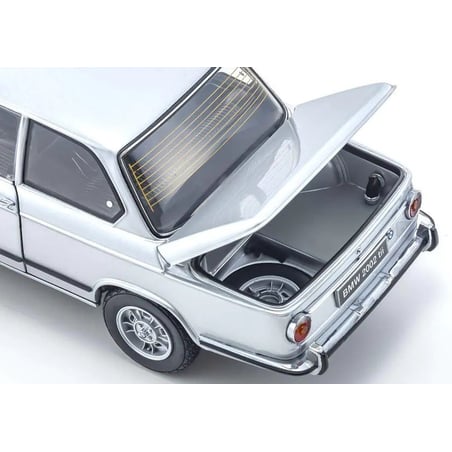 Kyosho 1/18 BMW 2002 Tii 1972