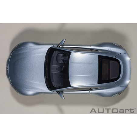 1/18 Aston Martin Vantage 2019