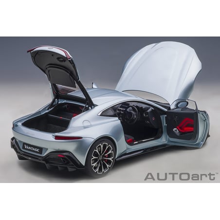 1/18 Aston Martin Vantage 2019