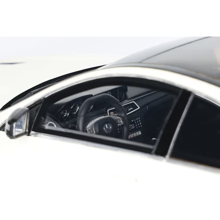 GT Spirit 1/18 Mercedes-Benz C63 AMG Edition 507 2014