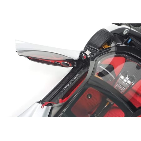 Almost Real 1/18 Pagani Zonda F 2005