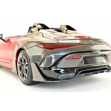 NZG Mercedes Benz Dealer 1/18 Mercedes Benz AMG PureSpeed 2025