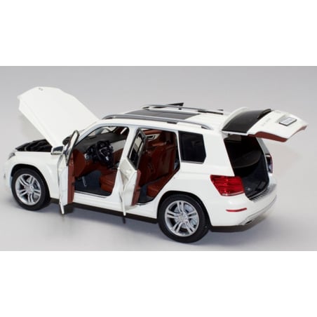 Welly GT Autos 1/18 Mercedes Benz GLK 2013