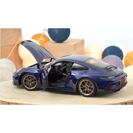 Norev 1/18 Porsche 911 GT3 with Touring Package 2021