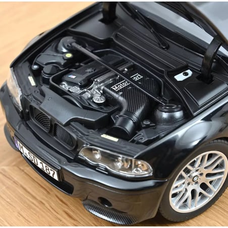 Norev 1/18 BMW M3 CSL (E46) COUPE 2003