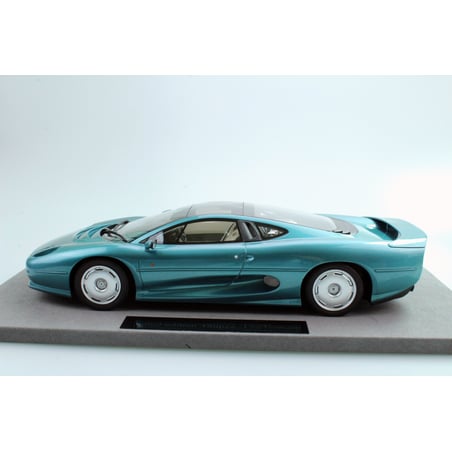 1:18 Jaguar XJ220 (TOPMARQUES)