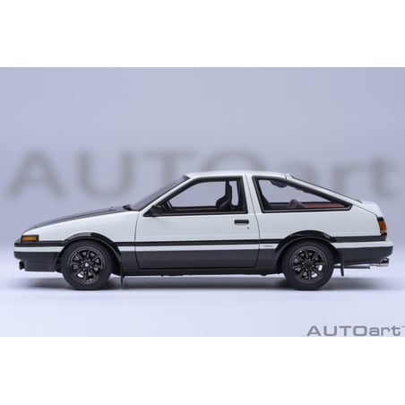 Autoart 1/18 Toyota Sprinter Trueno (AE86) “Project D” Final version