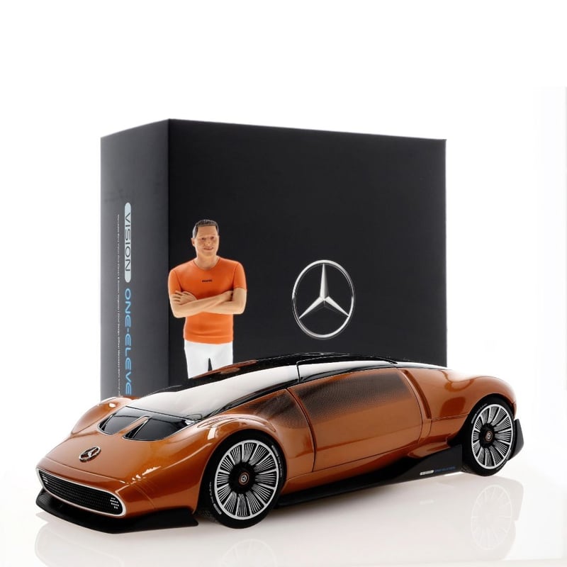 NZG Mercedes Benz Dealer Edition 1/18 Mercedes Vision One Eleven 2023 with figurine of Chief Designer Gorden Wagener
